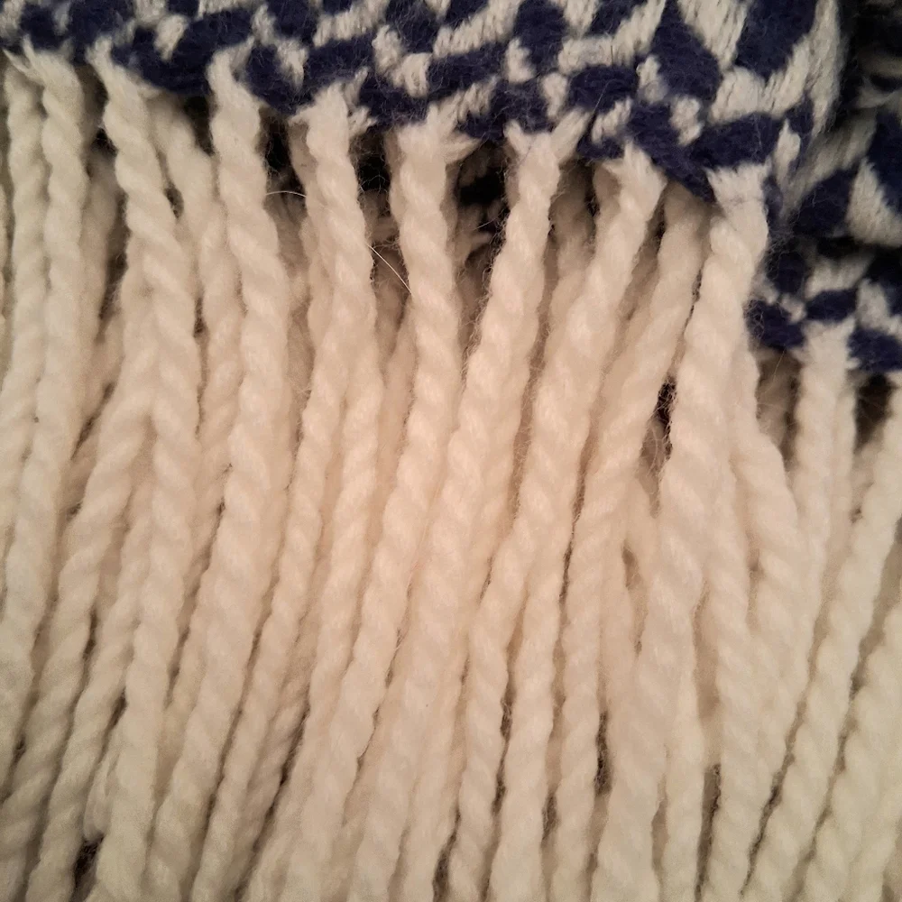 WEST ELM Lightweight Throw 55